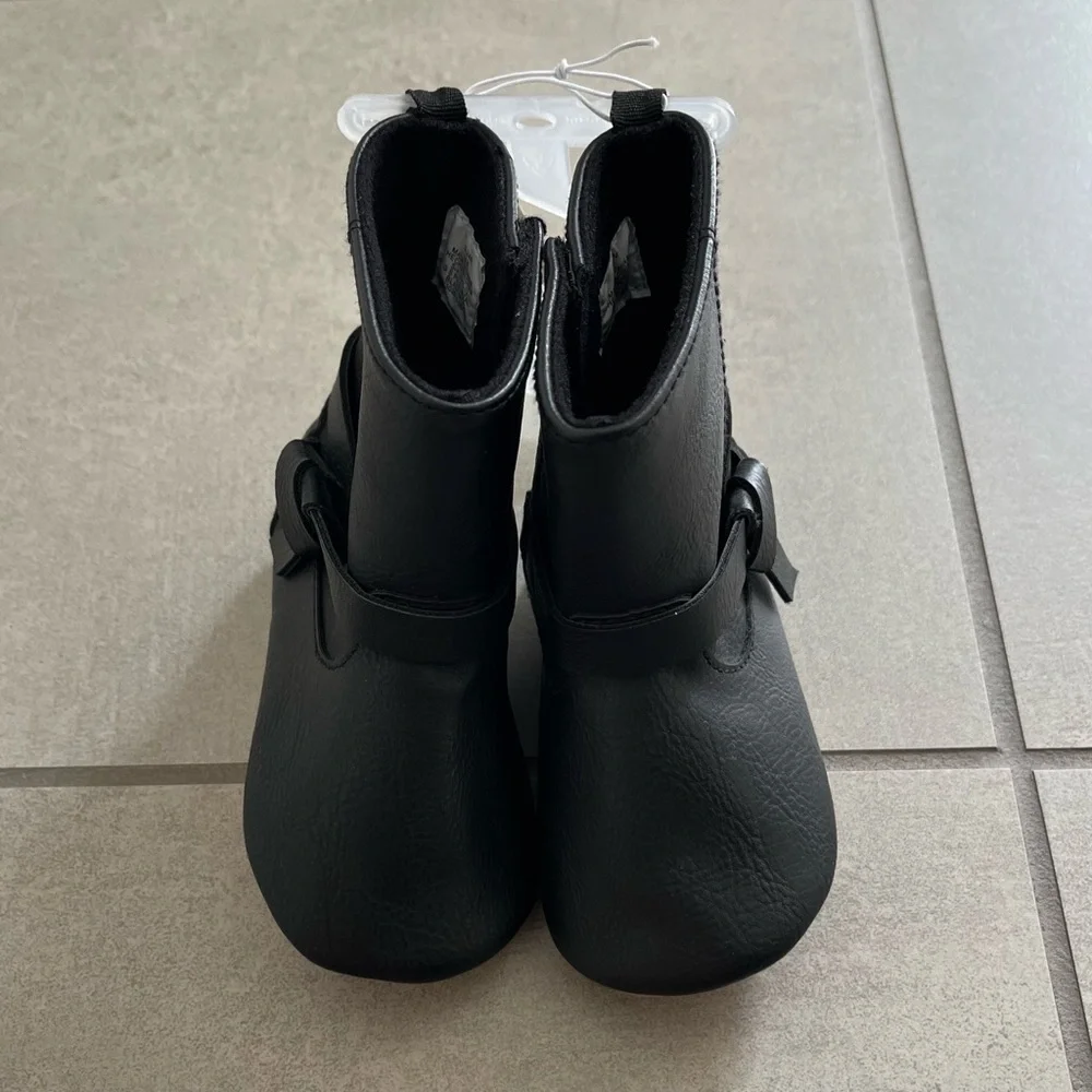 Black Baby Kids Boots Old Navy Size 5